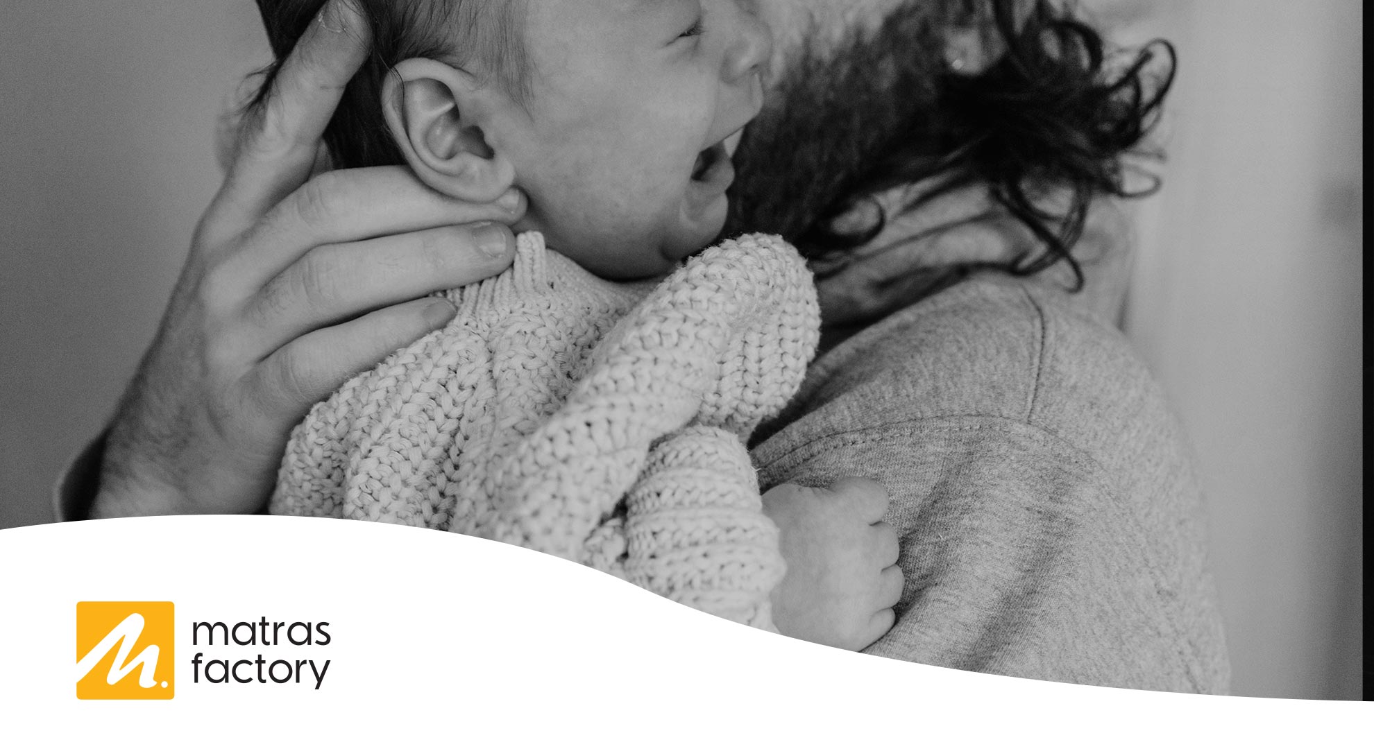 Mannen worden écht niet wakker van een huilende baby