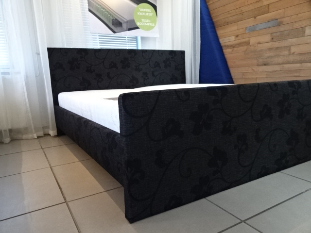 Matras Aanbiedingen Showroom opstelling 1