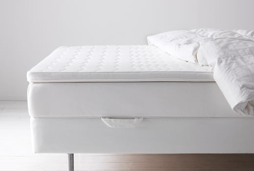 Te hard matras zachter maken door een topdekmatras Te hard matras zachter maken door een topdekmatras